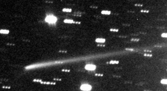 cometasteroid-580x319 Ученые нашли комету, родившуюся от двух астероидов