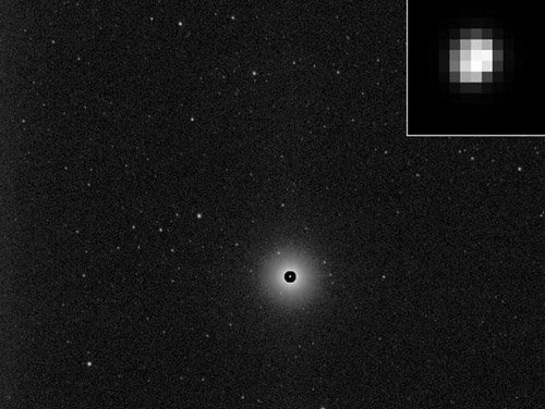 asteroid-vesta-photo-processed Зонд NASA передал на Землю фотографии второго по размеру астероида