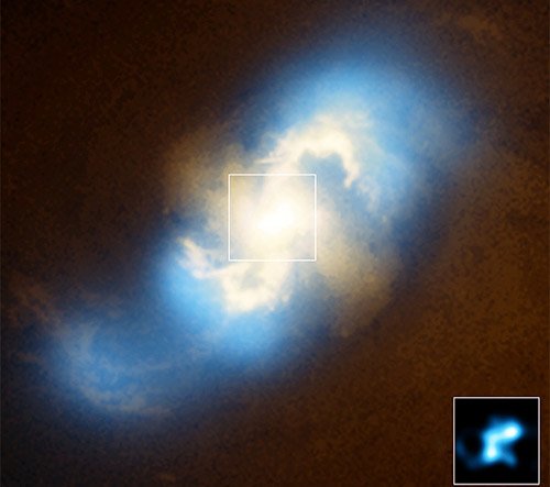 blowupb В близлежащей спиральной галактике найдена пара активных черных дыр