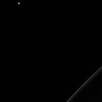 НАСА обнародовало снимок одинокого Януса